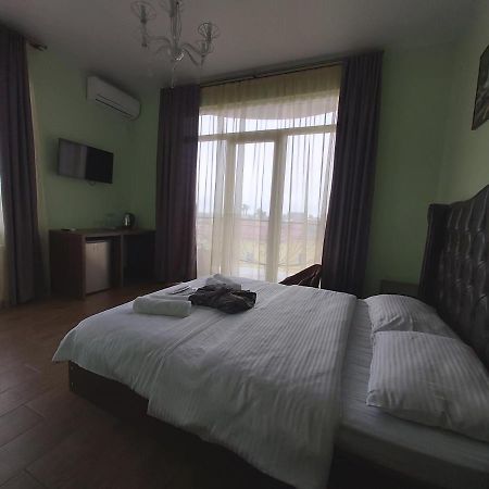 Hotel Maria Батуми Екстериор снимка