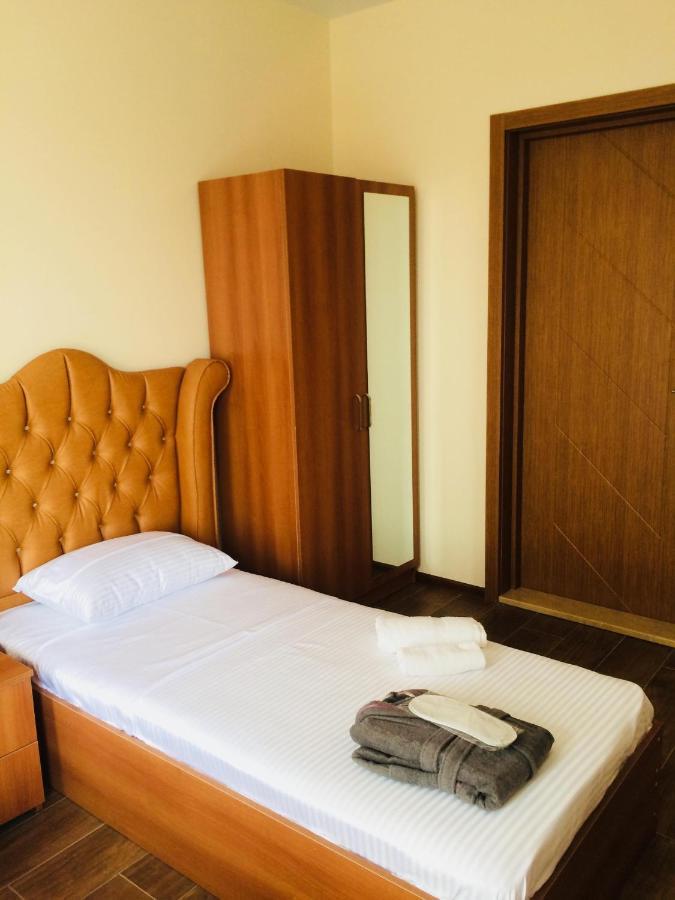Hotel Maria Батуми Екстериор снимка
