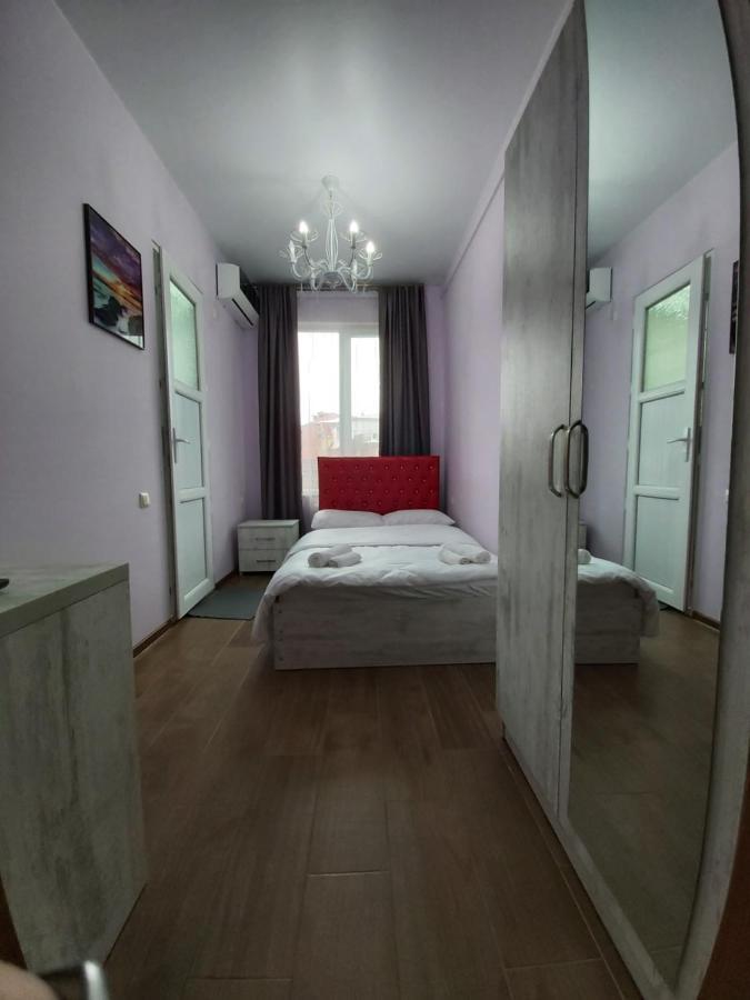 Hotel Maria Батуми Екстериор снимка