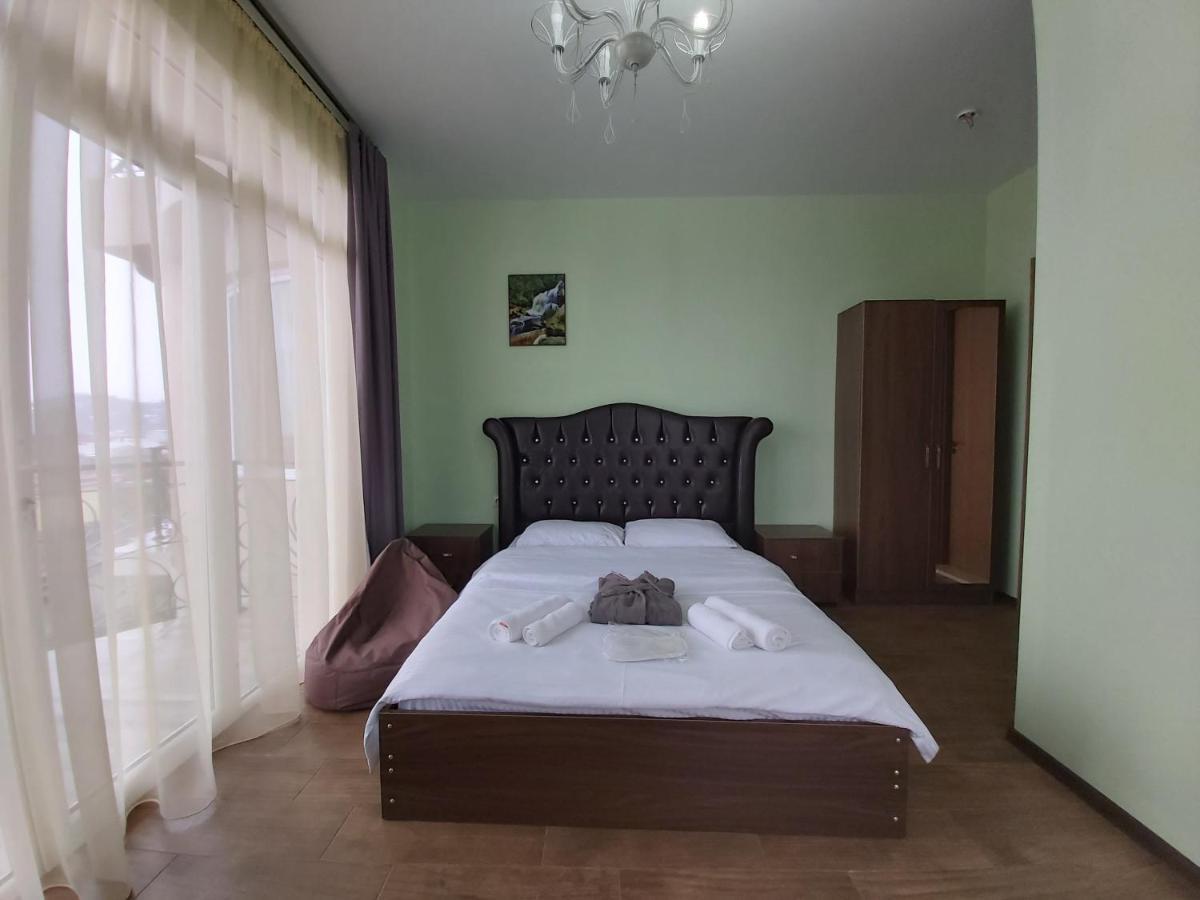 Hotel Maria Батуми Екстериор снимка