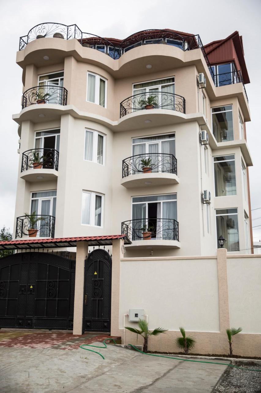 Hotel Maria Батуми Екстериор снимка