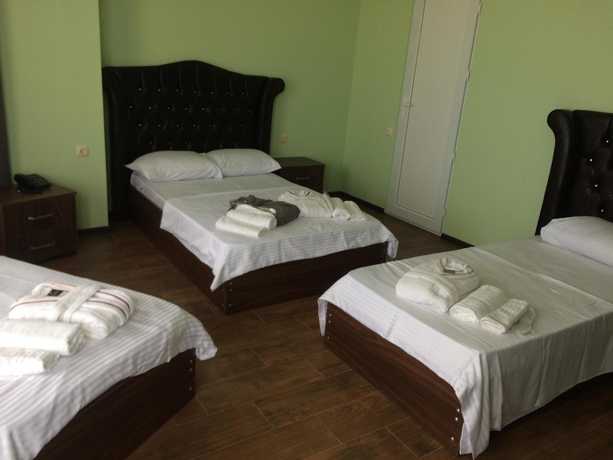 Hotel Maria Батуми Екстериор снимка