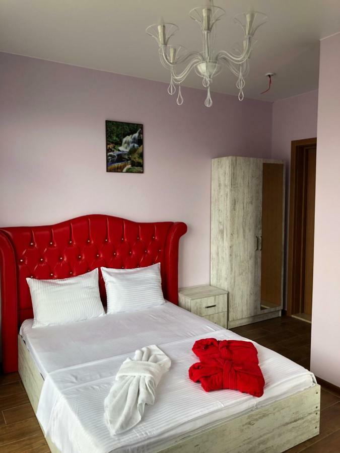 Hotel Maria Батуми Екстериор снимка